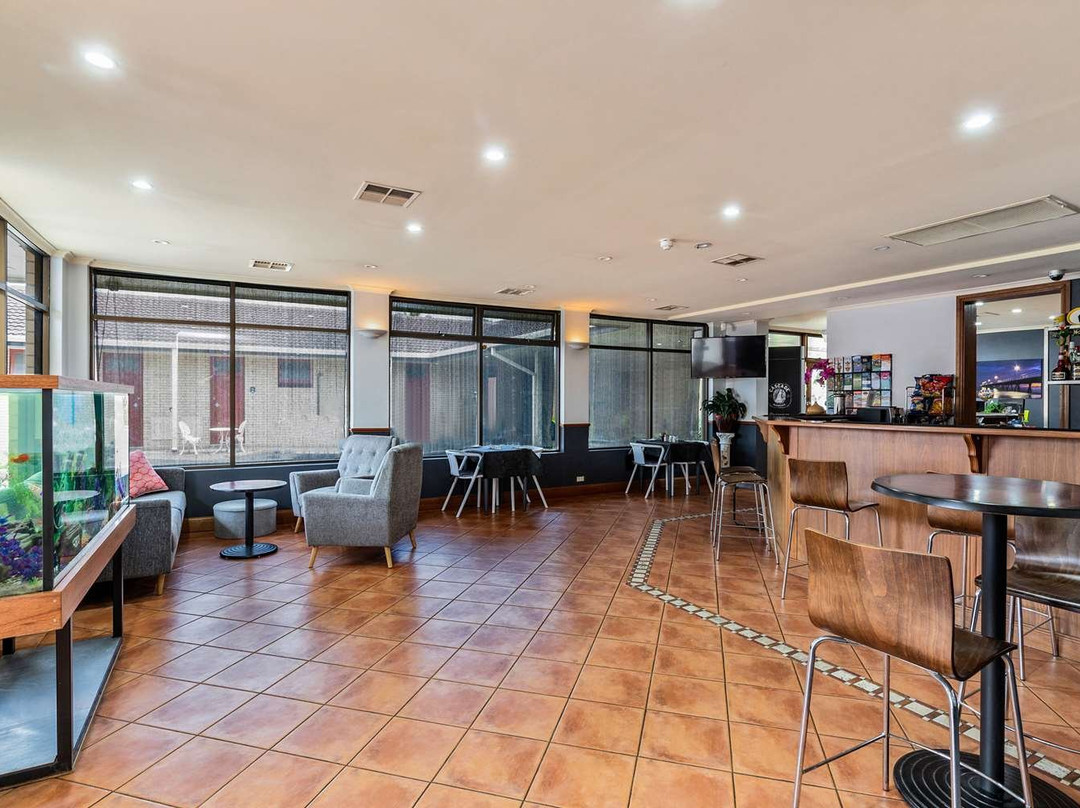 安扎克高速公路康福特茵酒店主图