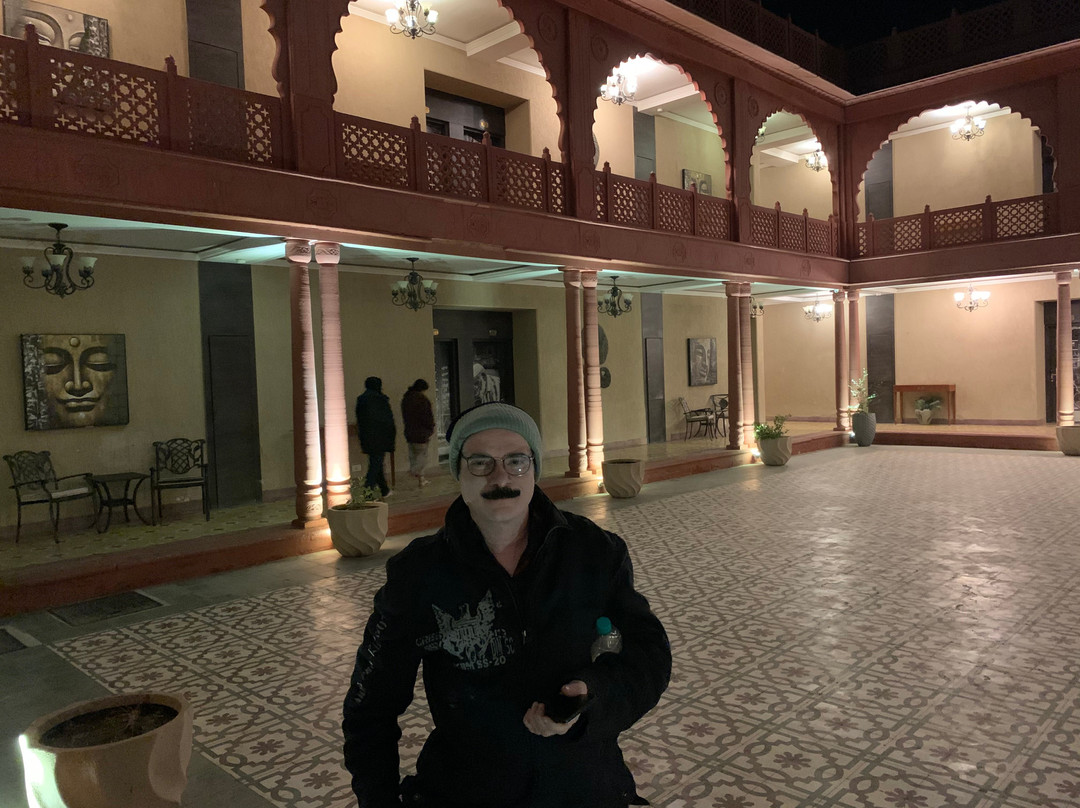 维斯塔比卡内尔宫酒店主图