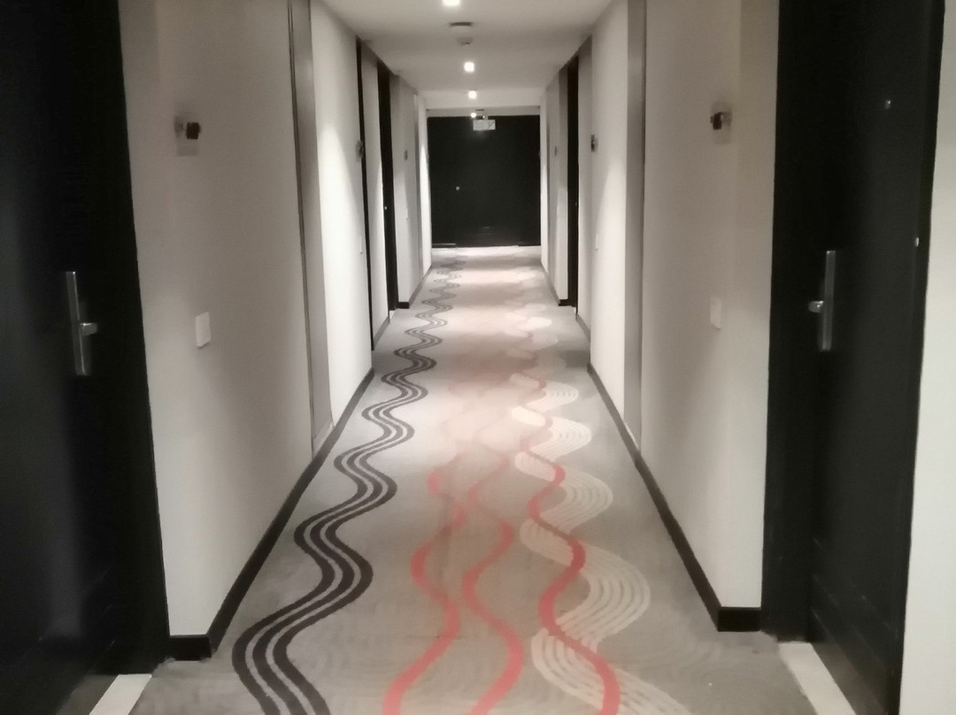 贾朗达尔温德姆华美达安可酒店主图