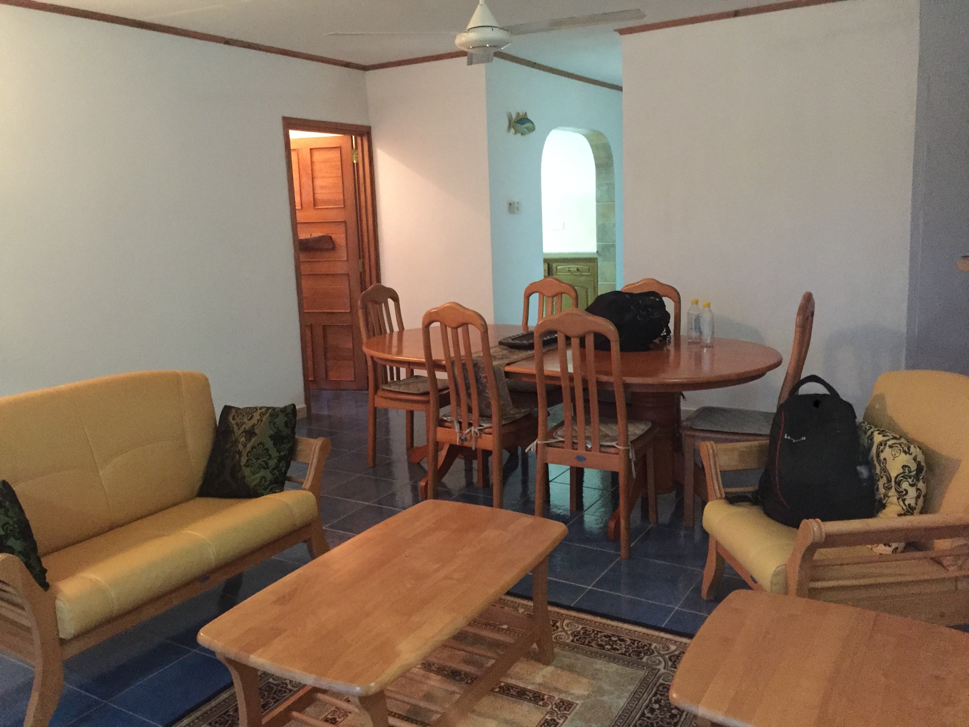 Cavern Apartments-餐饮