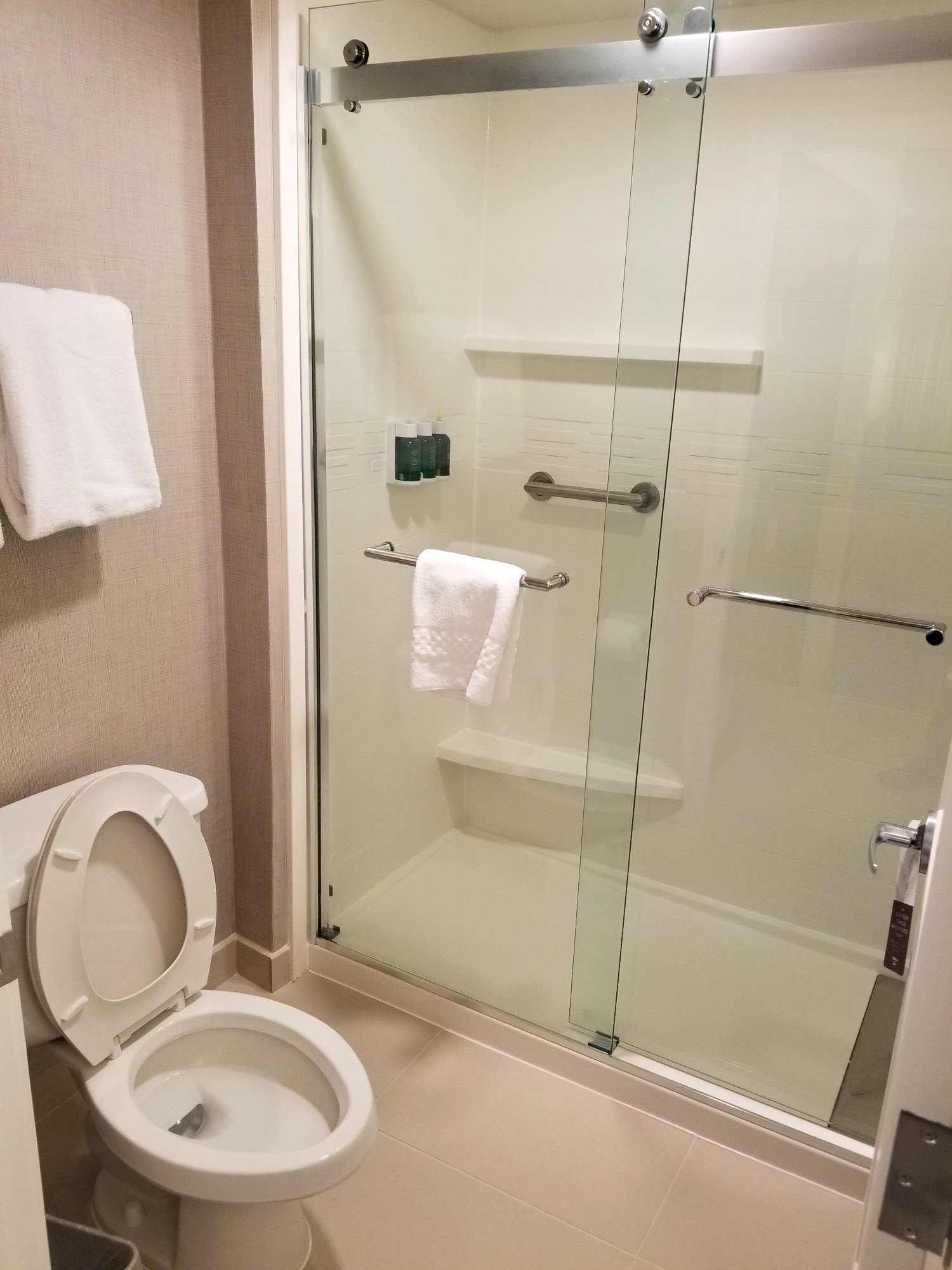 Sonesta ES Suites Parsippany Morris Plains-浴室