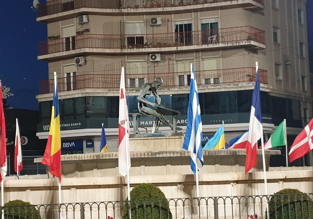 Escultura el Alpargatero-Cehegin必去景点