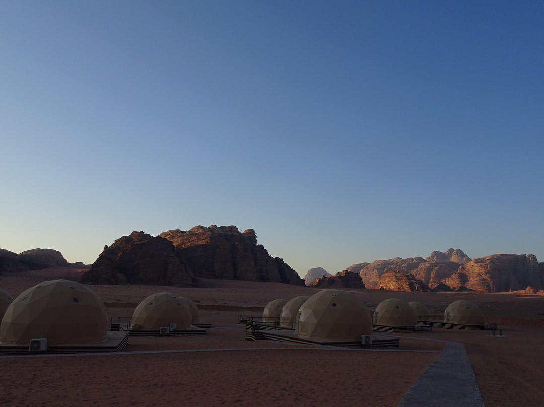 瓦迪拉姆Zelt帐篷营地主图