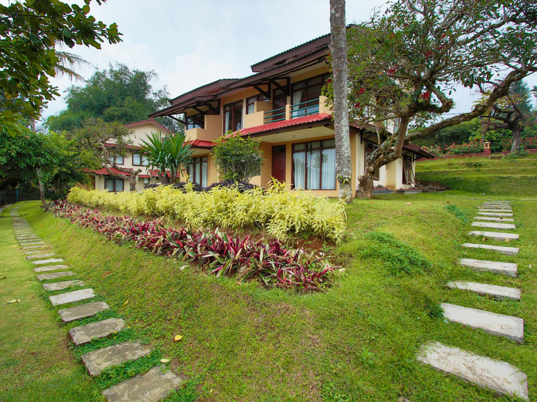 The Jayakarta Inn & Villas Cisarua, Mountain Resort & Spa主图