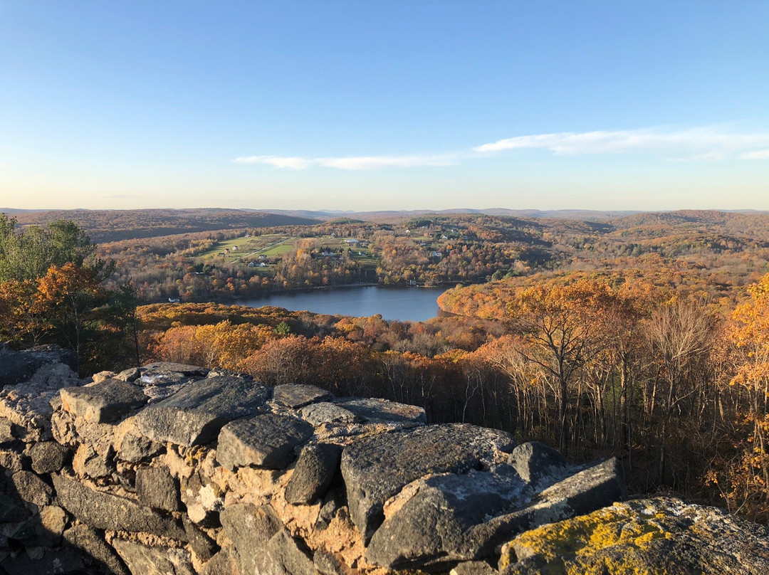 Mount Tom State Park-利奇菲尔德必去景点