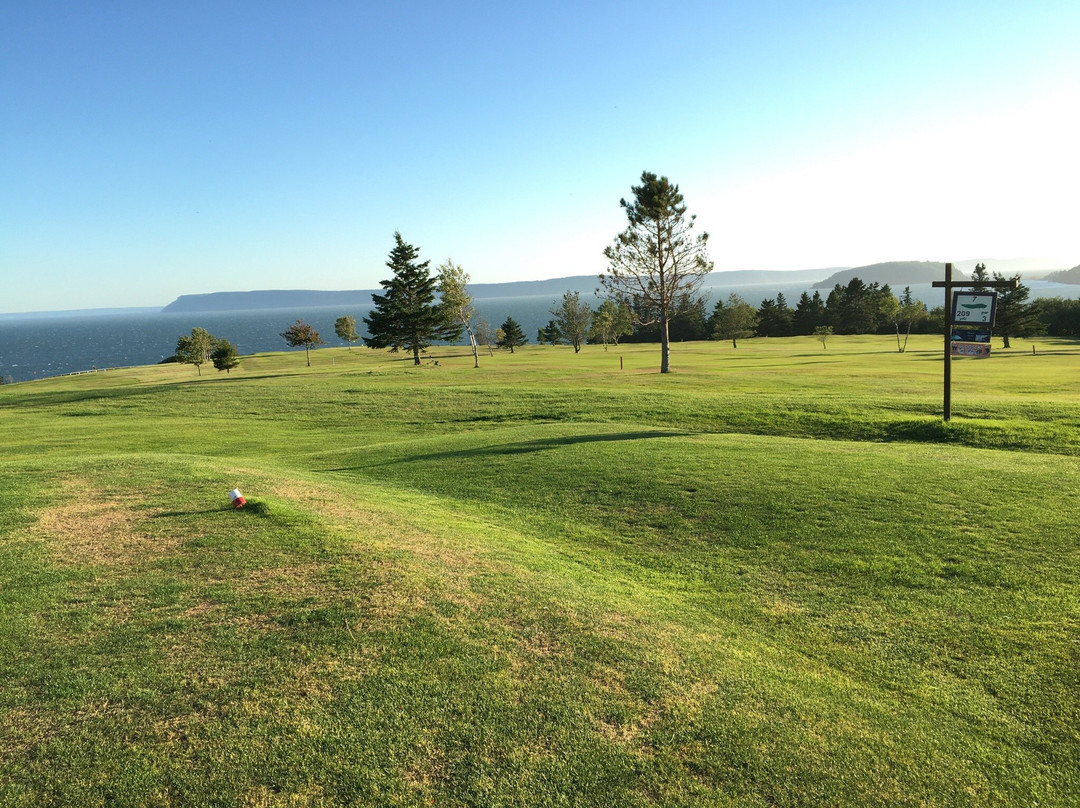 Parrsboro Golf Course景点图片