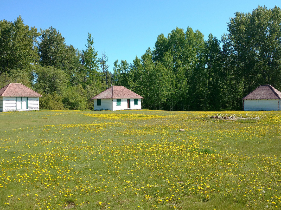 Fort McLeod景点图片