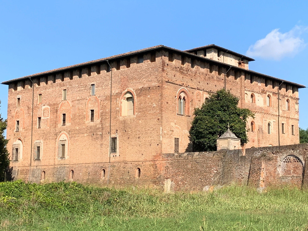 Castello di Lardirago-Lardirago必去景点