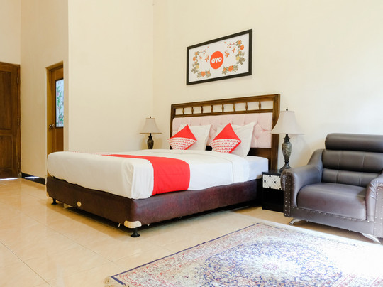 OYO 563 Damar Mas Resort Lereng Kelud主图