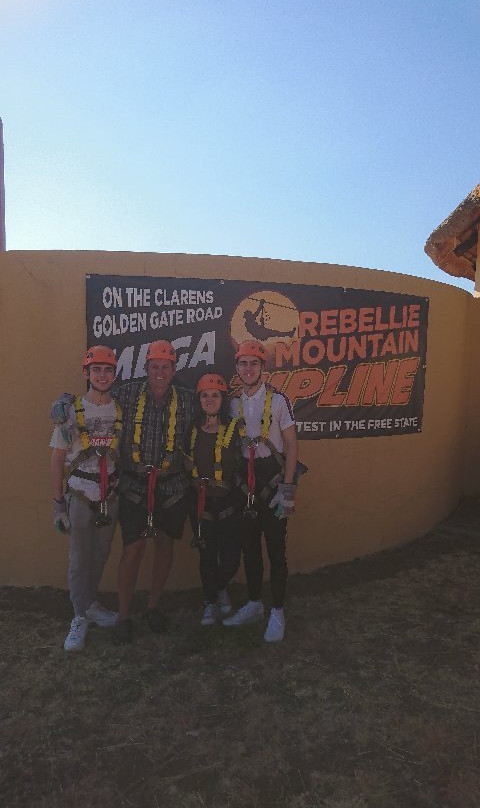 Rebellie 4x4 Trail-克拉伦斯必去景点