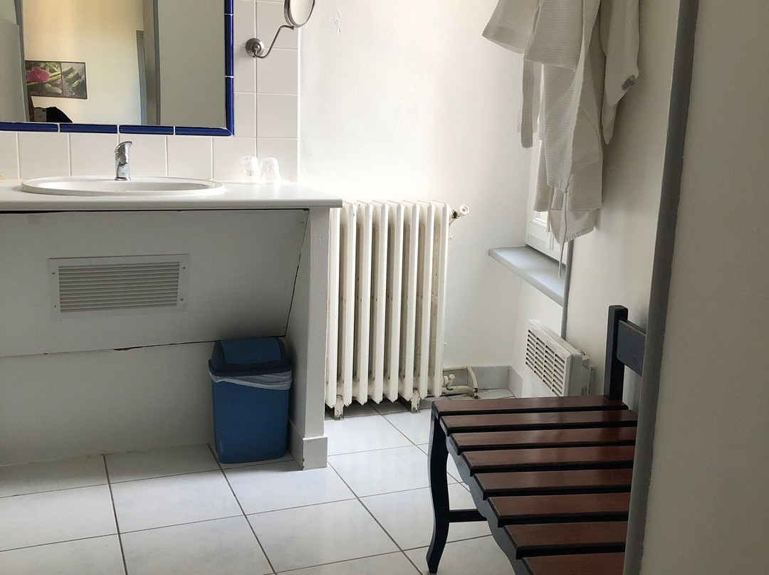 Logis Hôtel Résidence主图