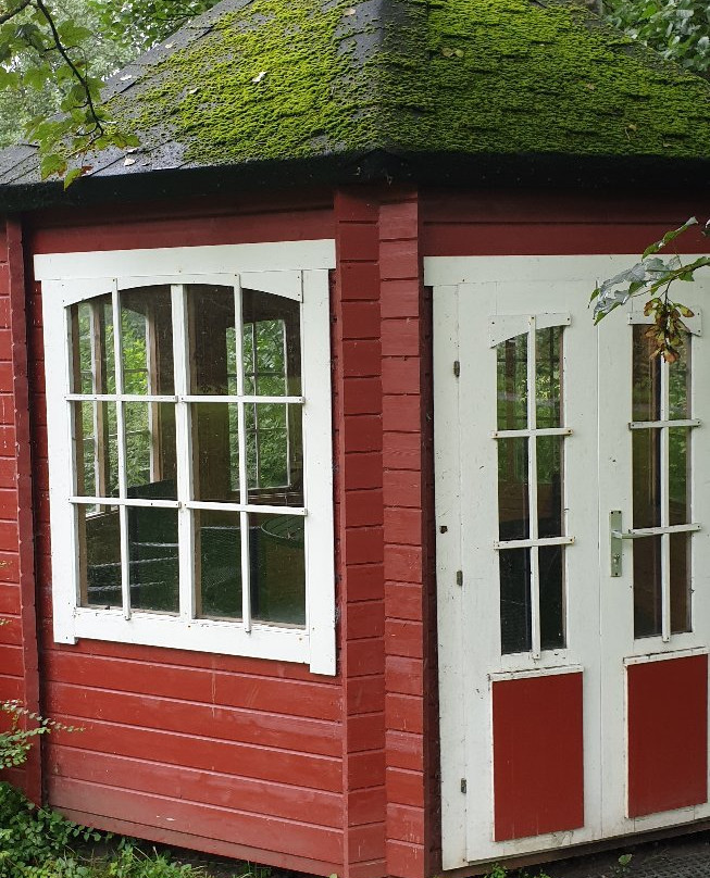 比隆农场假日主图