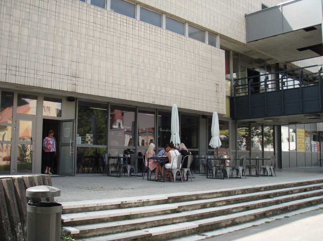Cantina Food & Drink