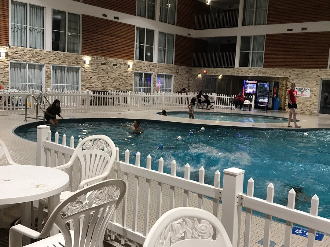 Superior Inn Hotel And Conference Centre主图