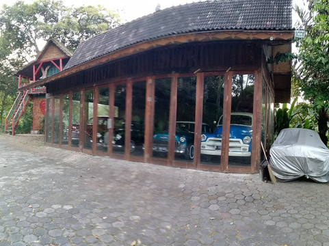 孟都朗伦邦度假村和餐厅主图