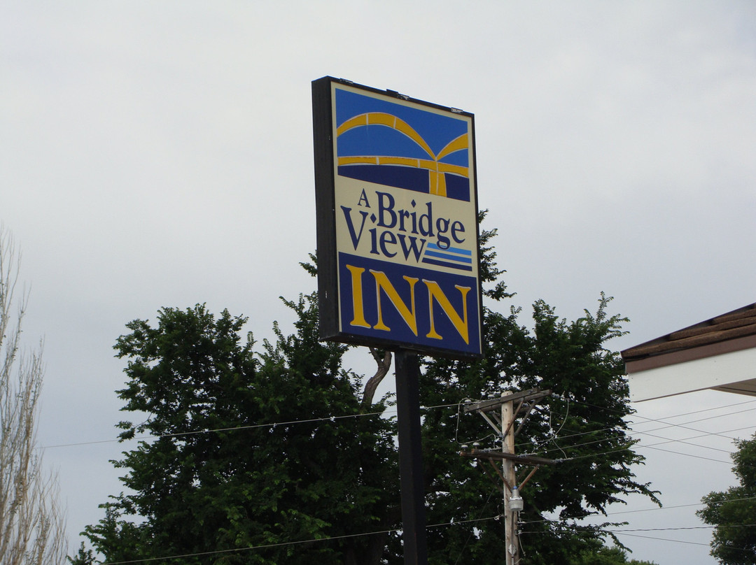 A Bridge View Inn主图