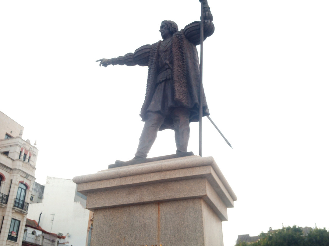Monumento a Colon-韦尔瓦必去景点