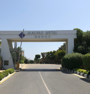 Malpas Hotel & Casino主图