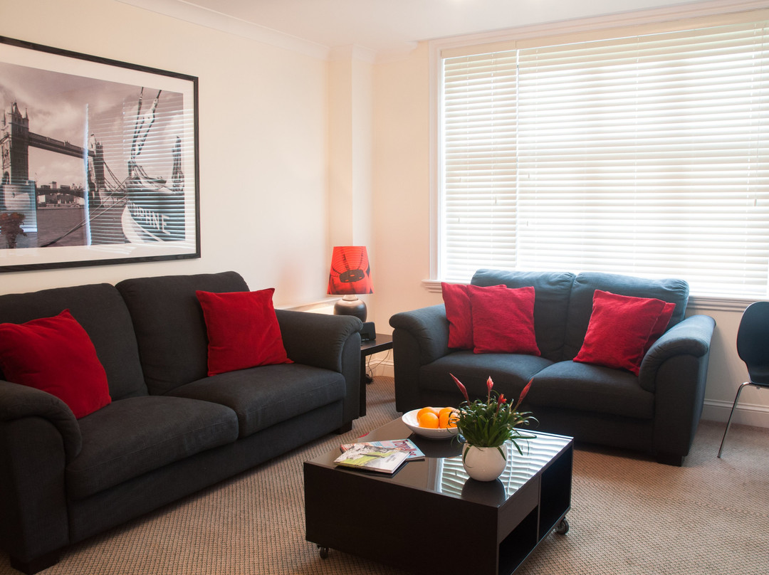 Clarendon Apartments - Wraysbury Hall主图