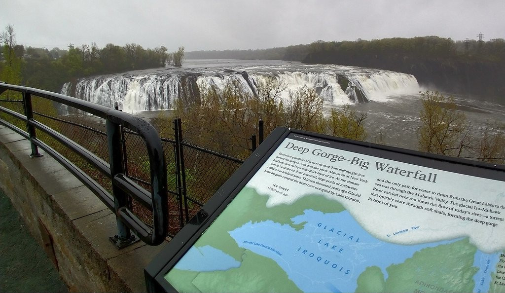 Cohoes Falls, Falls View Park景点图片