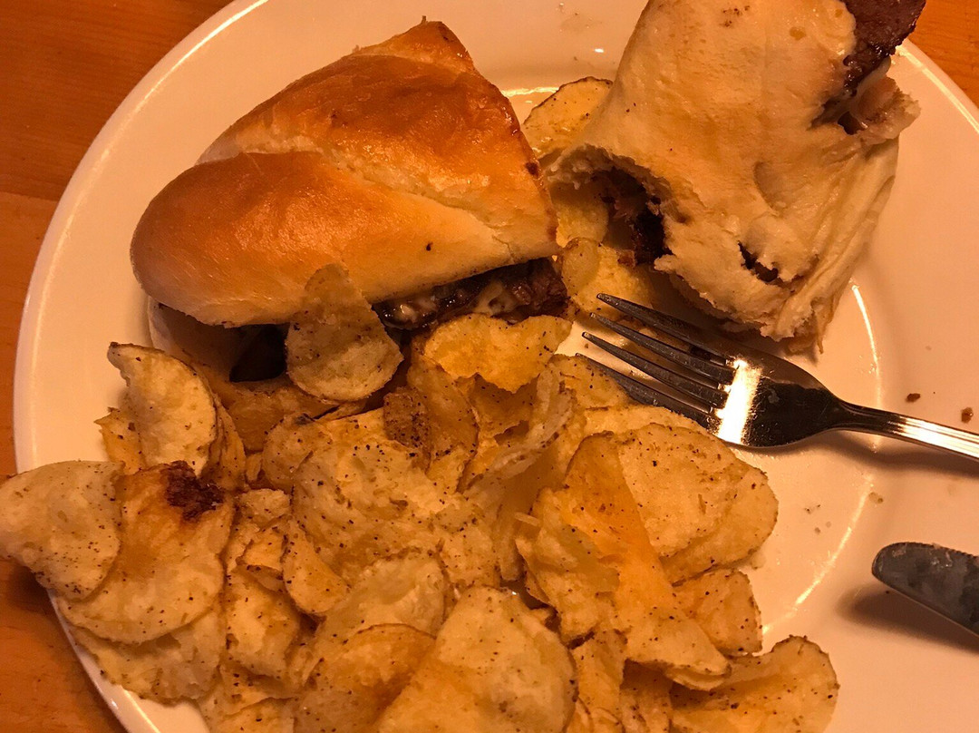 Mike & Pop's Bistro & Tavern