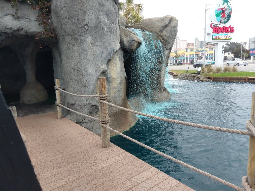 Shipwreck Island Miniature Golf-美特尔海滩必去景点