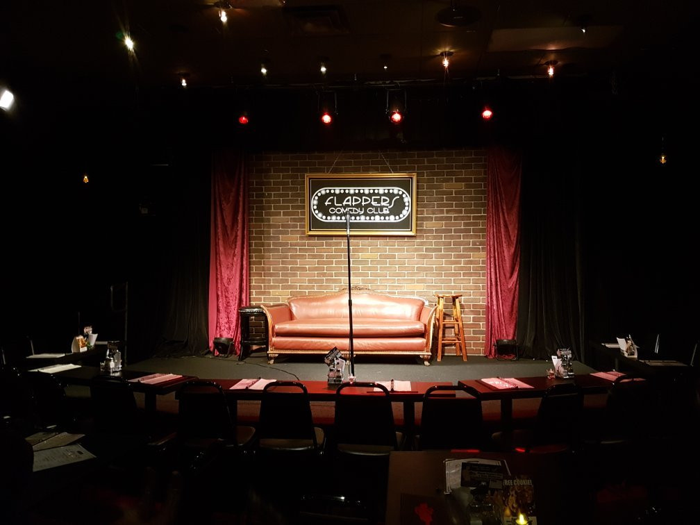 Flappers Comedy Club and Restaurant-伯班克必去景点