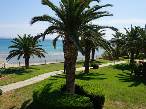 Golden Sand Hotel主图