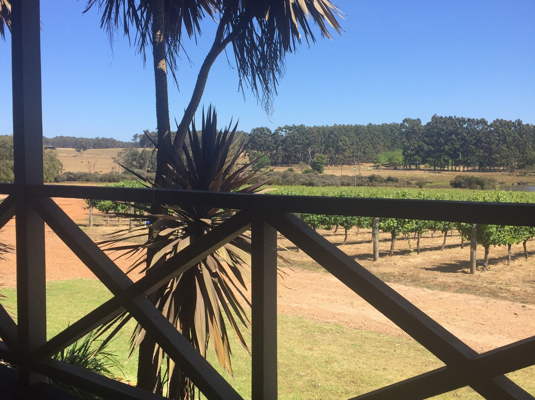 Brookwood Estate Winery景点图片