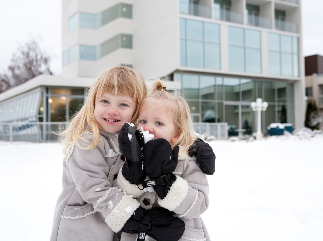 贝斯特韦斯特普鲁士科罗瓦套房酒店主图