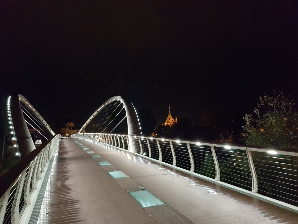 Tiszavirág Pedestrian Bridge-Szolnok必去景点