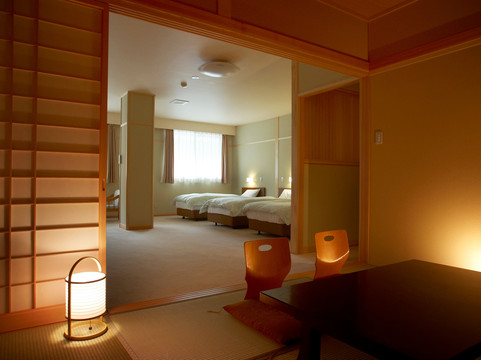 溪流温泉 桂山莊主图