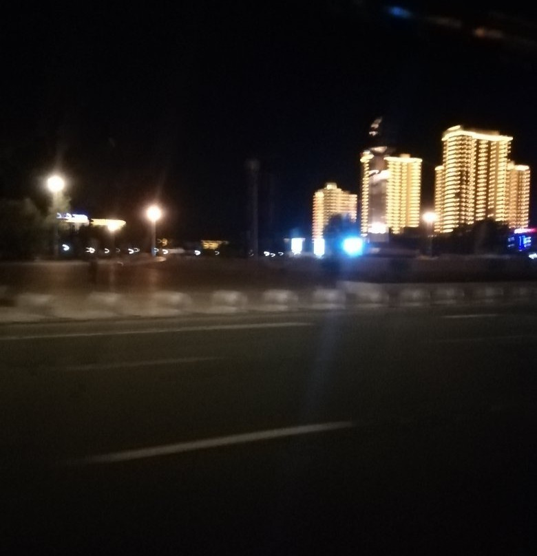 成吉思汗广场-呼伦贝尔市必去景点