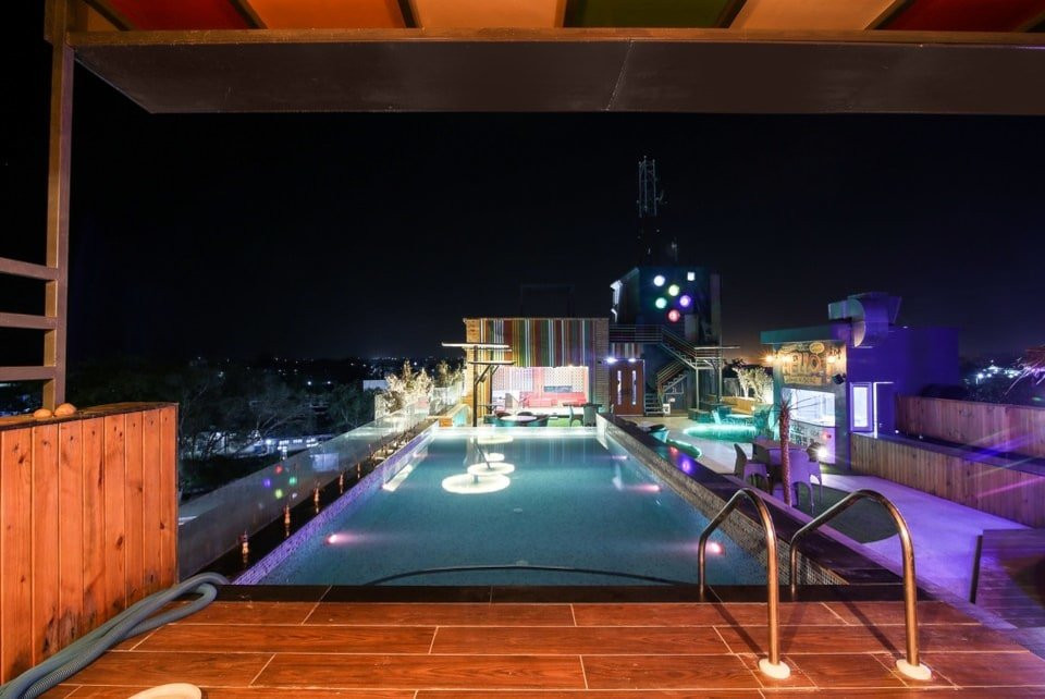 Hotel Madhushrie主图