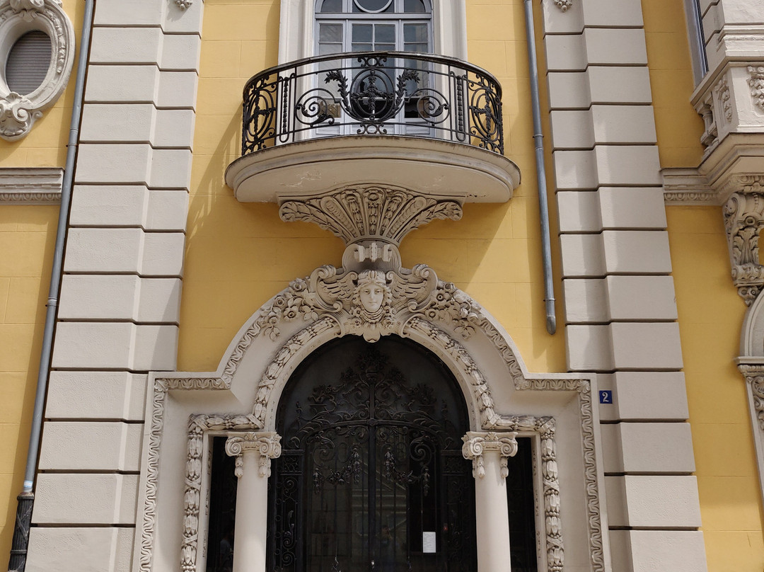 Palacio de Balsera-阿维莱斯必去景点
