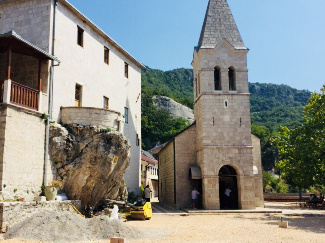 Ostrog Monastery景点图片