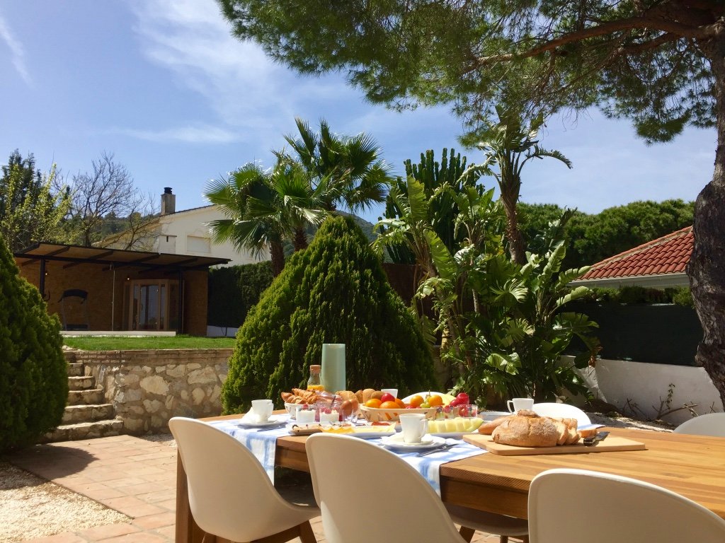 B&B Villa Pinos Malaga-餐饮