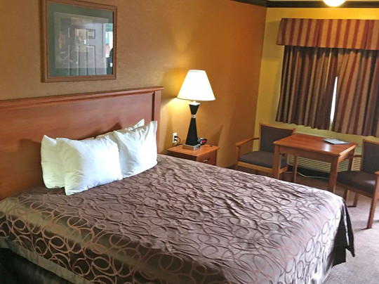 Americas Best Value Inn Center主图