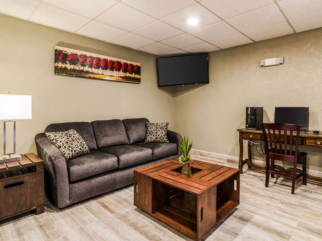 Quality Inn & Suites主图