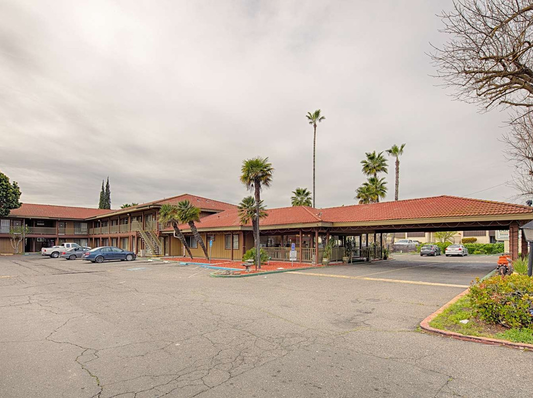 Ramada by Wyndham Modesto Yosemite Area主图