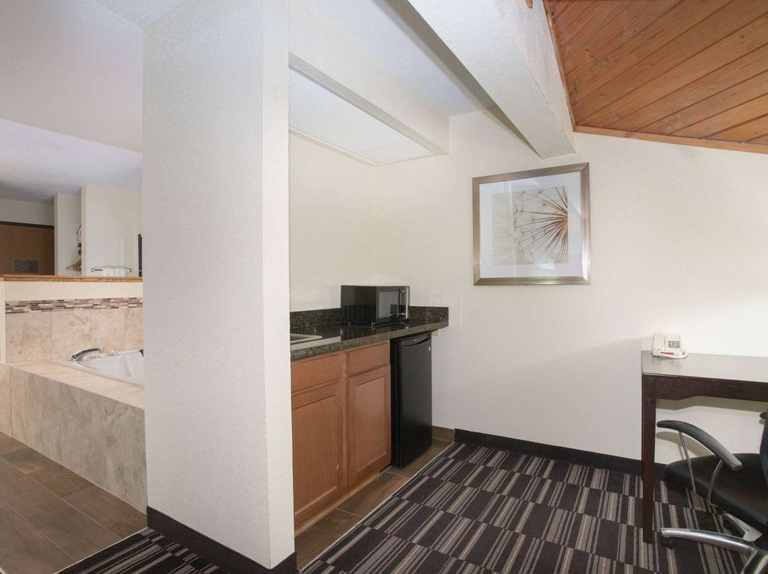 AmericInn by Wyndham Mount Pleasant主图