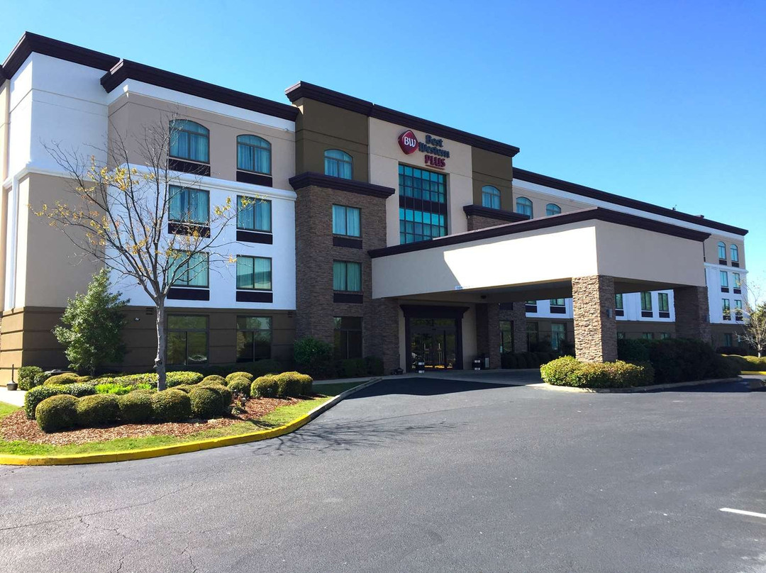 Best Western Plus Birmingham Inn & Suites主图