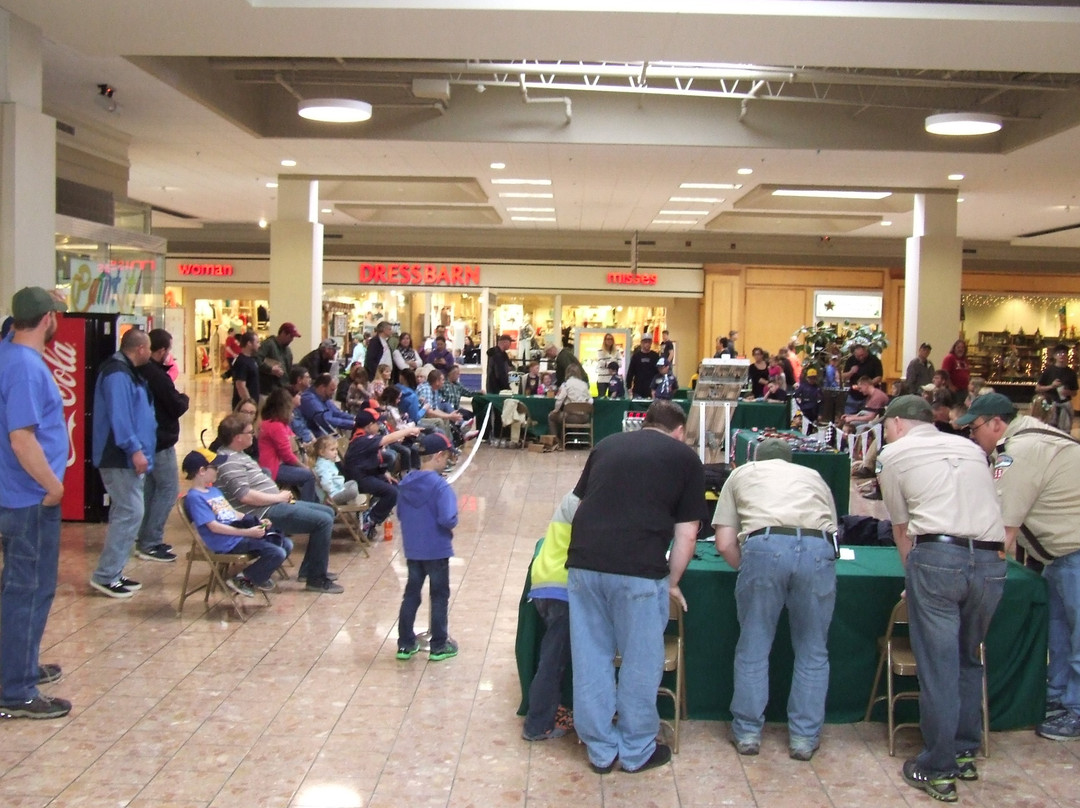 Salmon Run Mall-Watertown必去景点