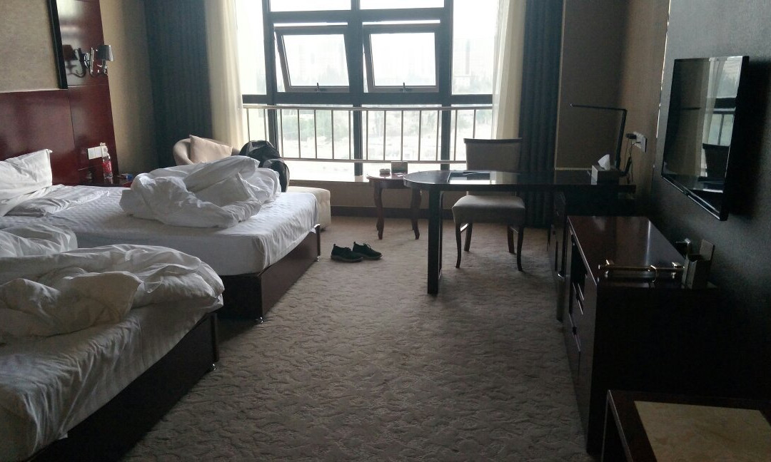 库车库车饭店五星楼主图