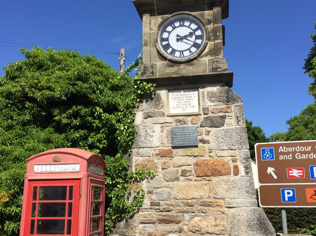 Aberdour Memorial Clock景点图片