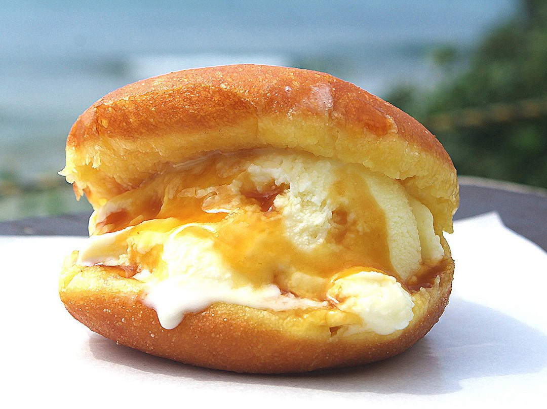 宇宙で3番目においしい揚げたてマラサダドーナツアイスのお店