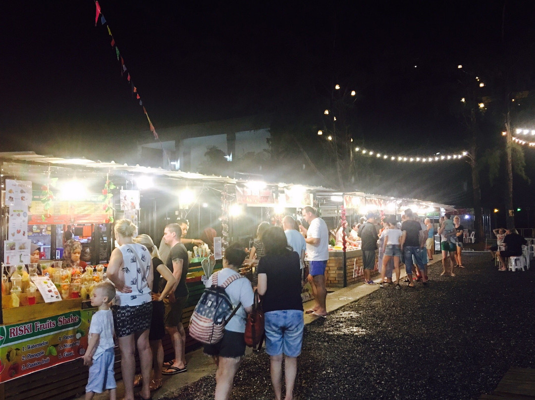 Ao Nang Landmark Night Market景点图片