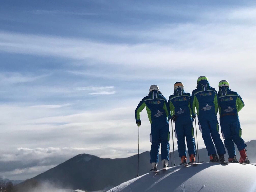 Scuola Sci Freeski-罗卡拉索必去景点