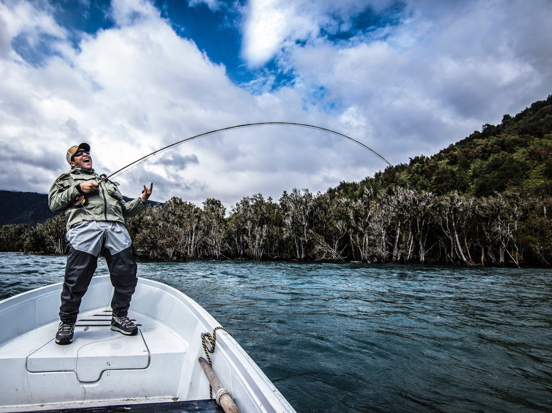 Chaiten旅游景点-Yelcho Lake