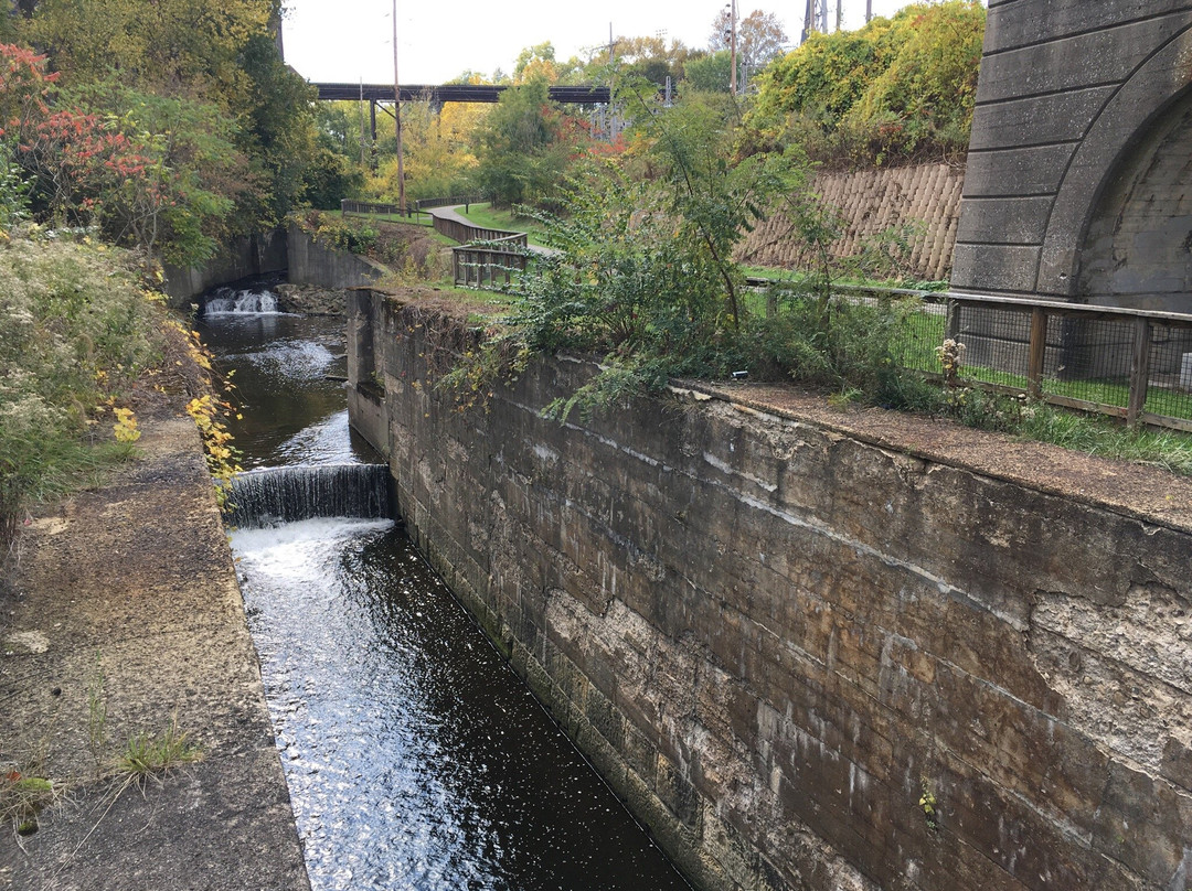 Cascade Locks Park Association-阿克伦必去景点